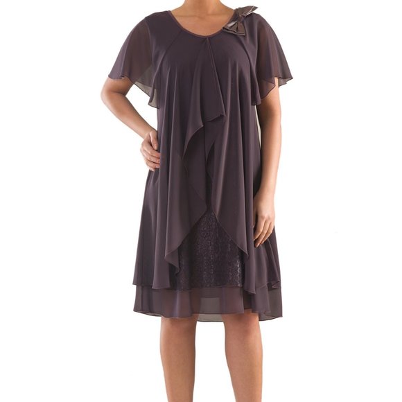 La Mouette Dresses & Skirts - Plus Size Cocktail Dress with Lace - La Mouette